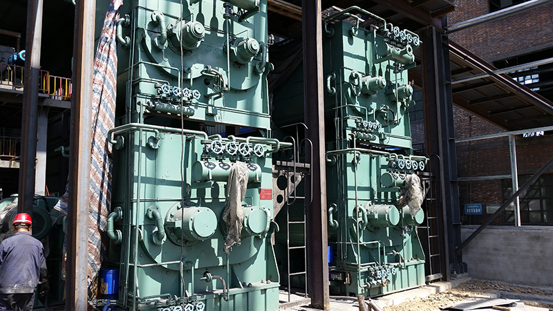 雙層預(yù)熱混捏機(jī)系統(tǒng)2.jpg 雙層預(yù)熱混捏機(jī)系統(tǒng)2.jpg